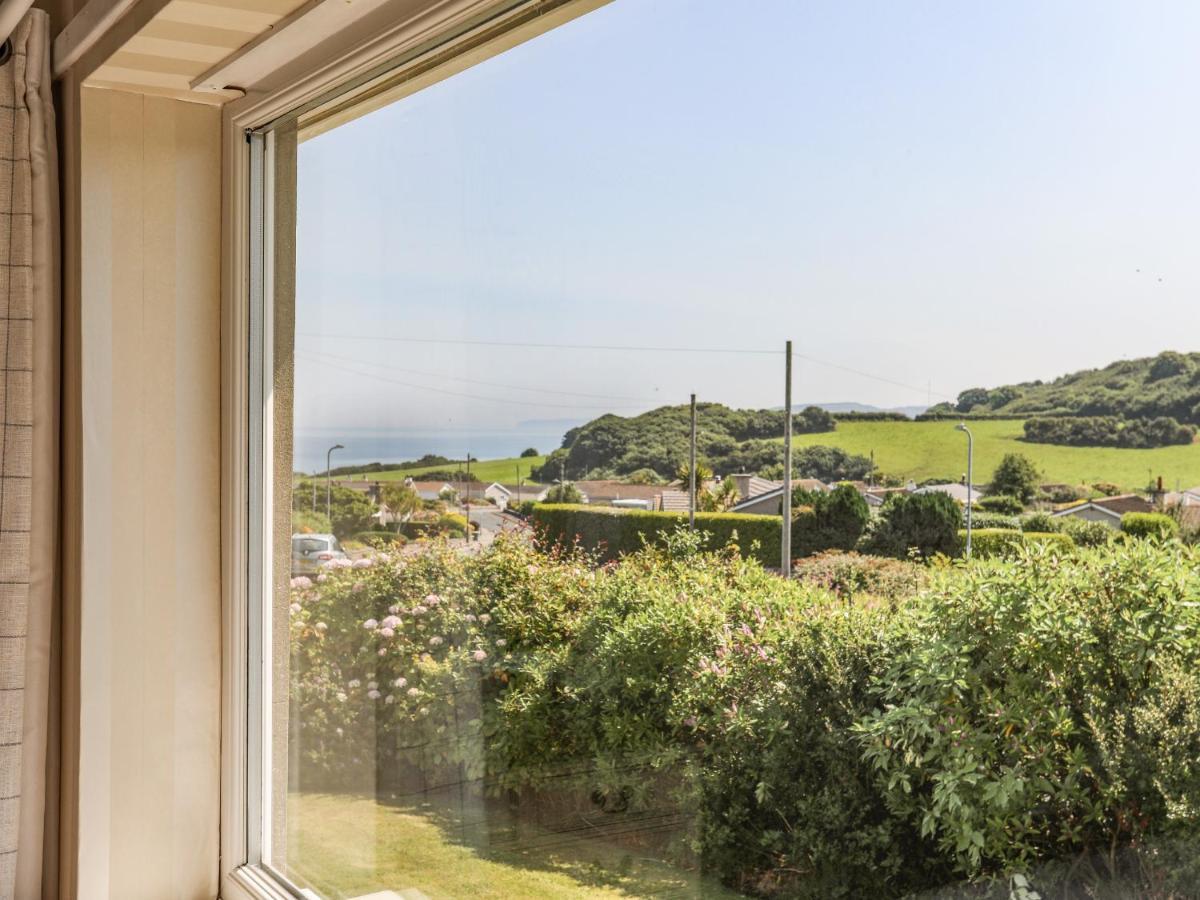 Ty Bedw Villa Benllech Exteriör bild