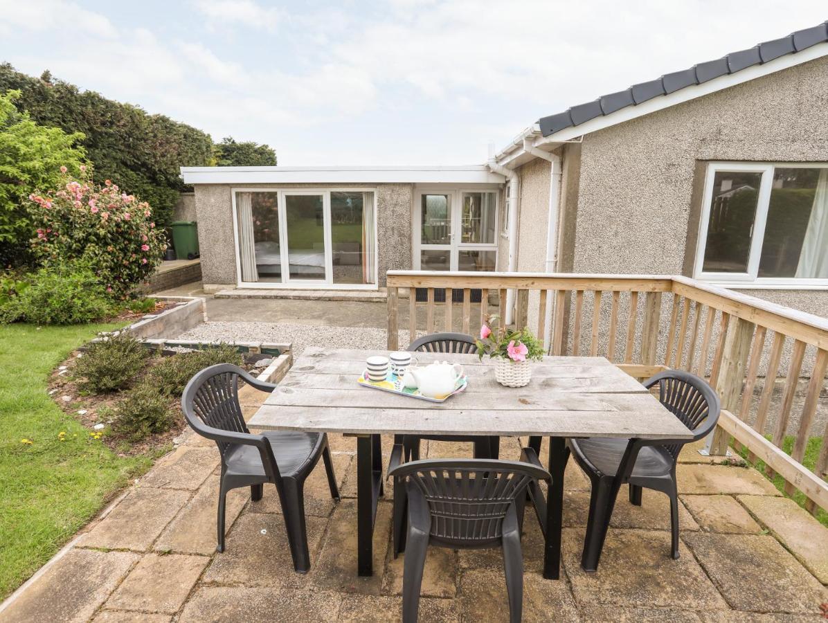 Ty Bedw Villa Benllech Exteriör bild